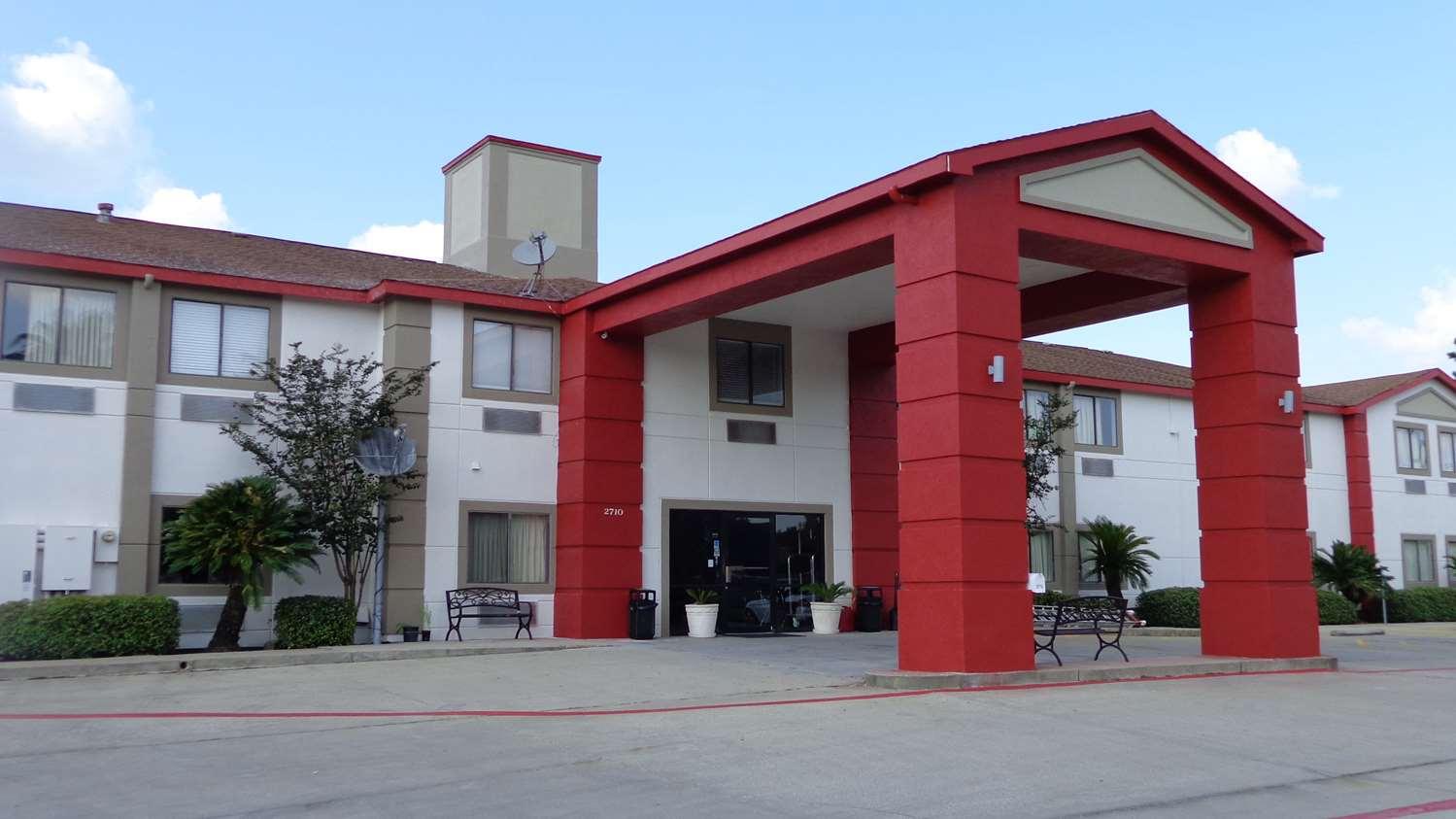 Surestay By Western Hotel