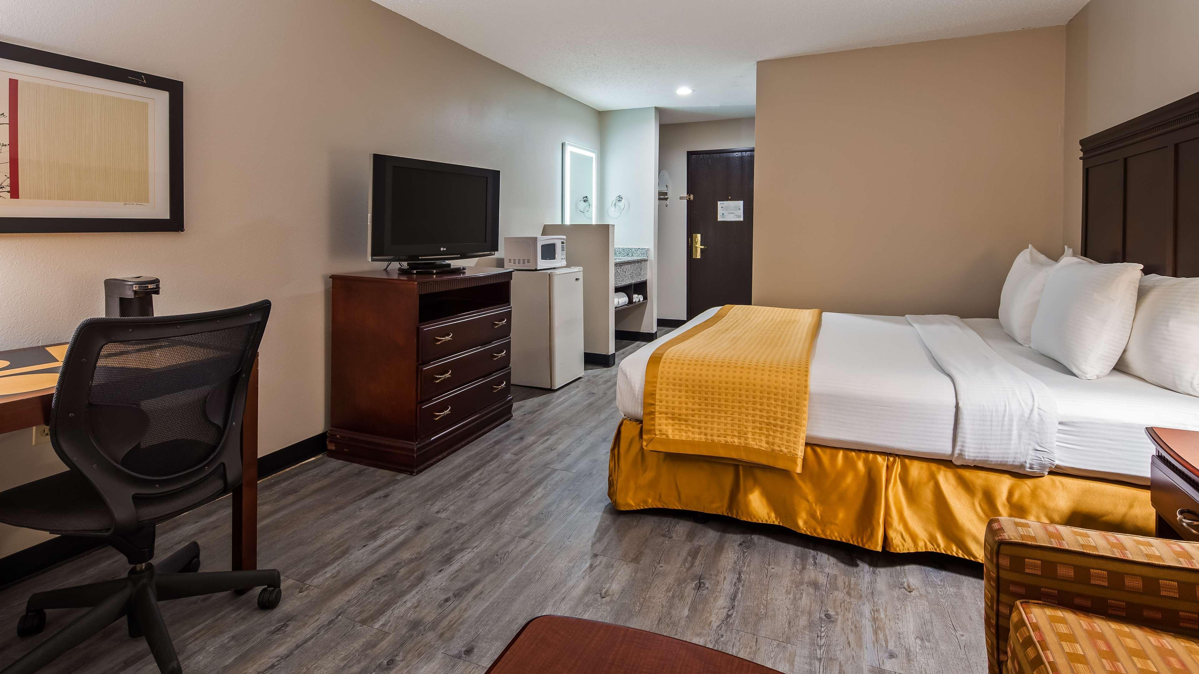 Surestay By Western 3*