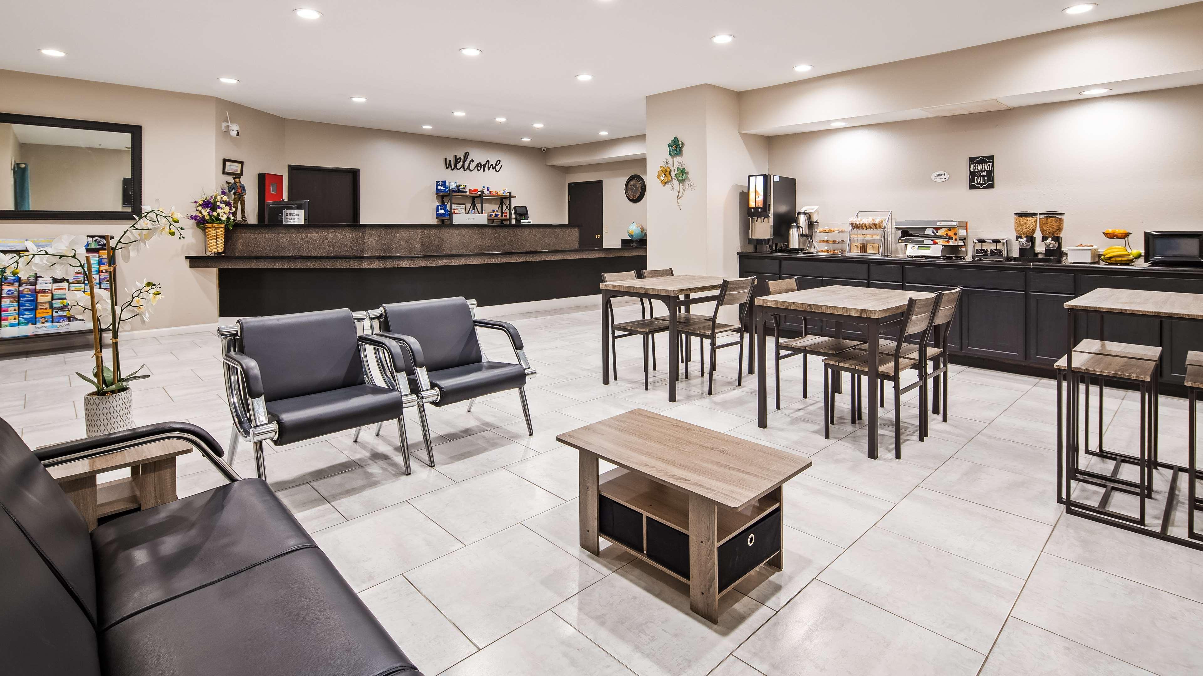 Hotel Surestay By Western 3*
